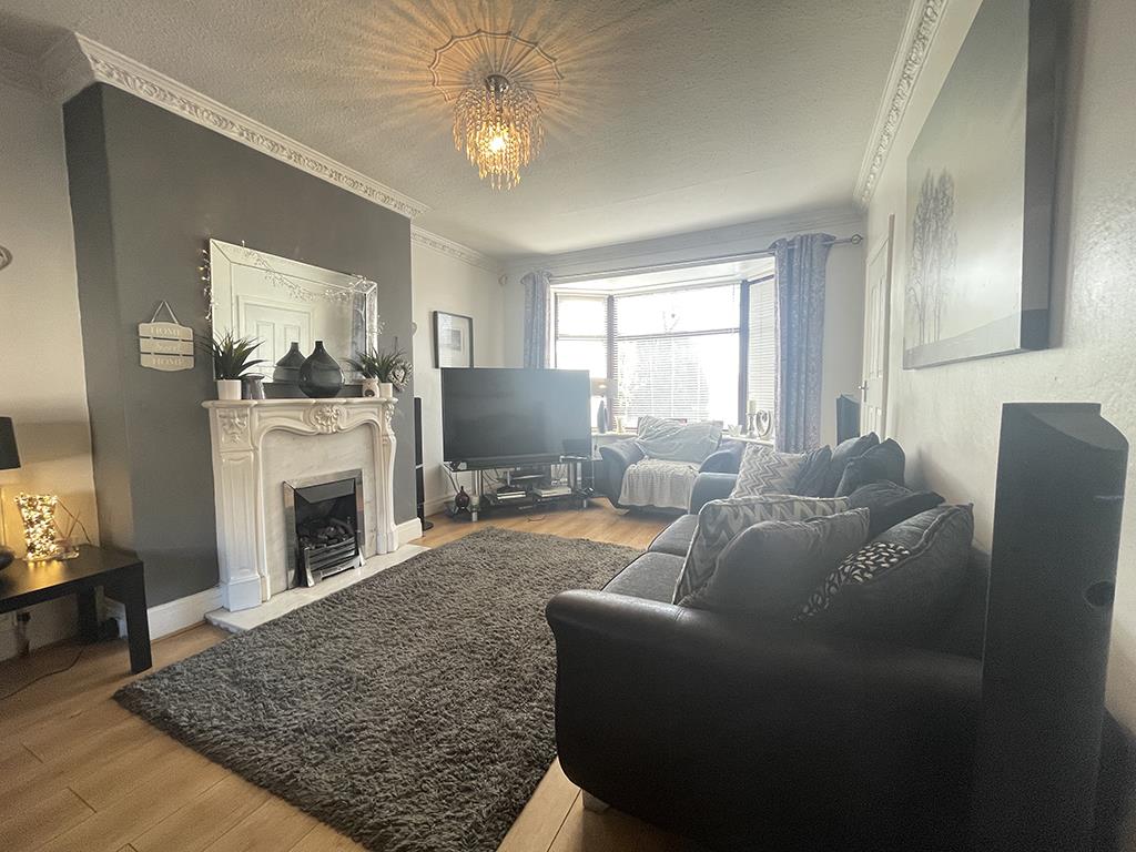 3 bedroom semi-detached house For Sale in Foulridge - Lounge